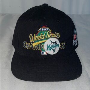 VINTAGE NEW ERA FLORIDA MARLINS 1997 WORLD SERIES CHAMPIONSHIP HAT FTL-11-052